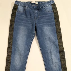 Levi's Pull on Jeggings camouflage